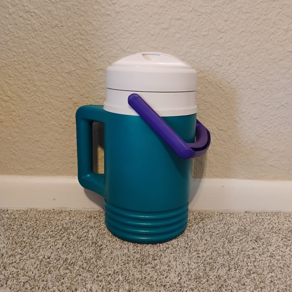 Vintage 90's IGLOO 1/2 Gallon Teal/Purple Drink Cooler Beverage Jug  insulated